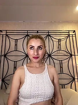 Chat XXX en directo de Odette_bulgari