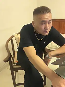 Stripchat-SM 现场XXX聊天