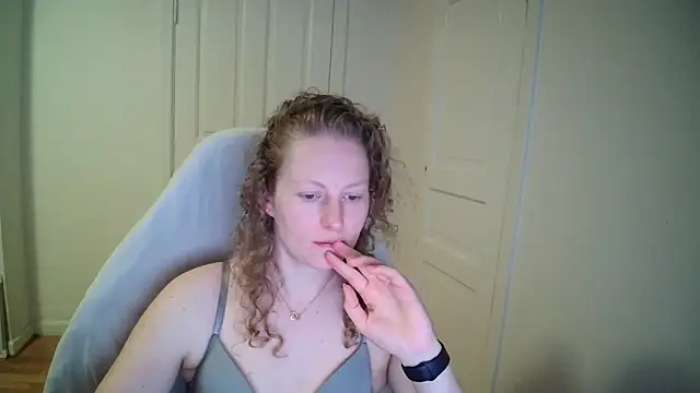 Show de Girlnina-1995 na webcam