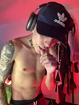 Angelcumm_ Adlı Modelin Web Kamerası Şovu