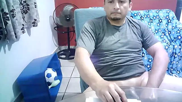 BenjacaboのライブXXXチャット