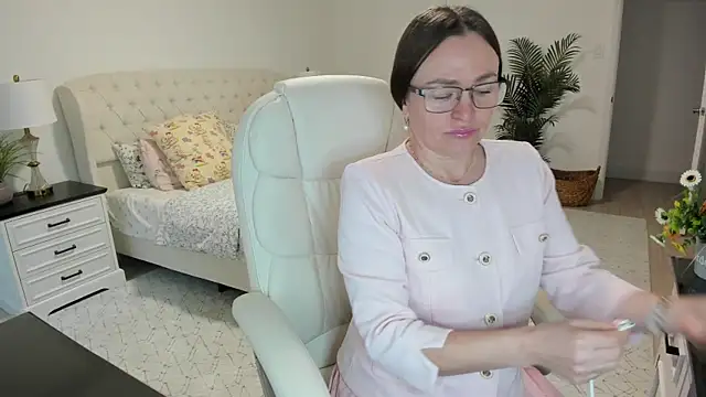 Vika73 ওয়েবক্যাম শো