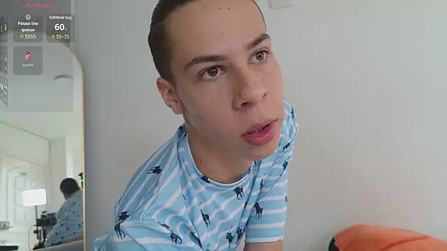 grey___27 Chat XXX live