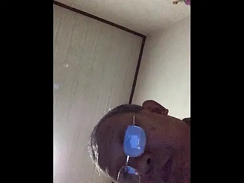 yaocaobi8 在線直播表演