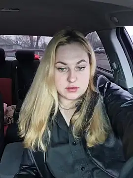 LianaJu Chat XXX in diretta