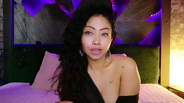 Chatroom XXX en direct de ElyaQuinn