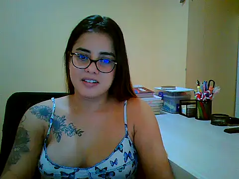 maliamiller 现场XXX聊天