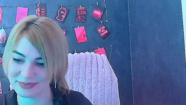 CuttieEmma: απευθείας συνομιλία ΧΧΧ