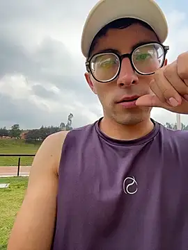 LeonBlazze webcam show