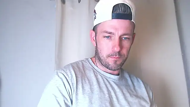 SkylarrGrey 即時 XXX 聊天