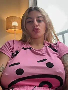 AtheneaRossi's Live XXX Chat