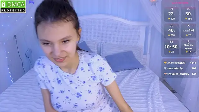 Little__Lunaa's Live XXX Chat