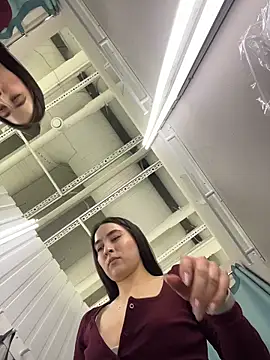 Онлайн чат XXX Holly_Play