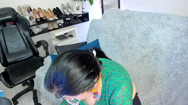 Онлайн чат XXX BellaFlaming