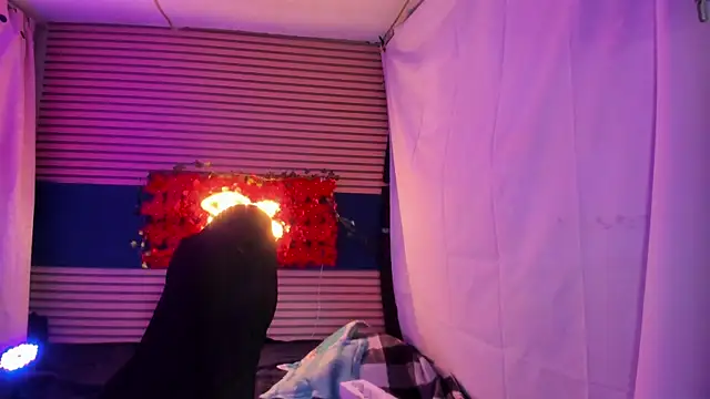 rosse_2504 Chat XXX live