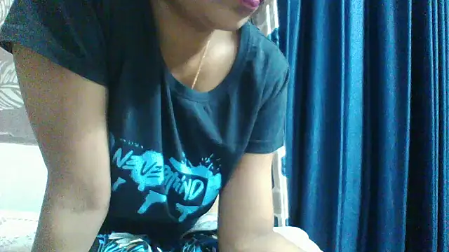 shalini_fire's Live XXX Chat