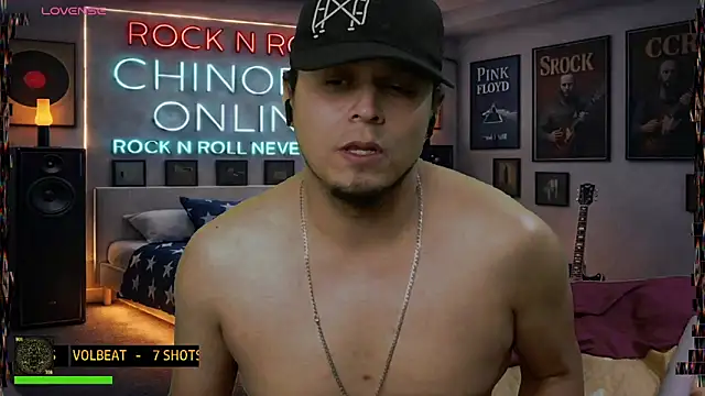 chino_roz Adlı Modelin Canlı XXX Sohbeti