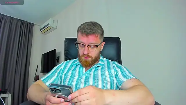 Webkamerová show Findom_guy