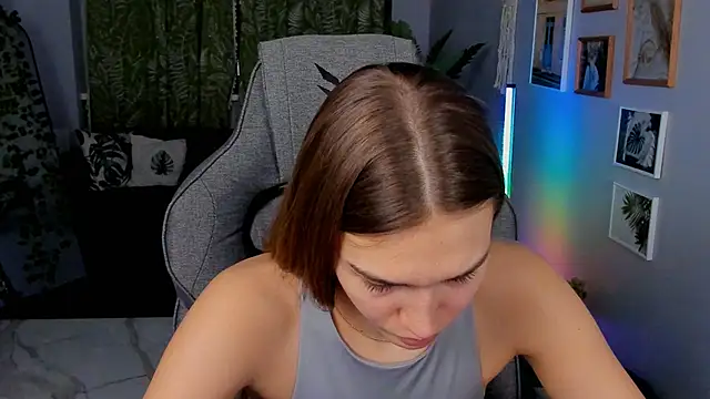 Sweet_Emilya 即時 XXX 聊天