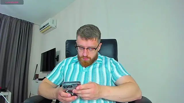 Findom_guy's Webcam Show