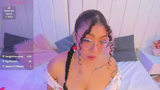 antonelllepiercee – Naživo XXX chat