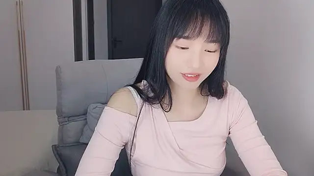 Lisa-3333 Adlı Modelin Canlı XXX Sohbeti