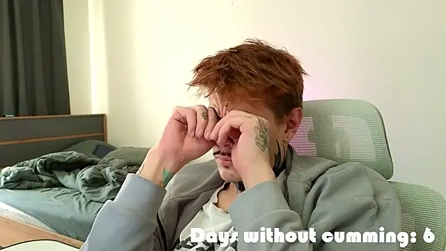 دردشة DENIS_HERE الجنسية المباشرة