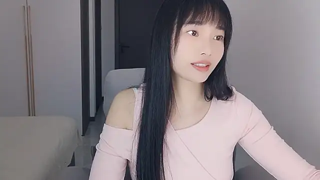 Lisa-3333 Adlı Modelin Canlı XXX Sohbeti