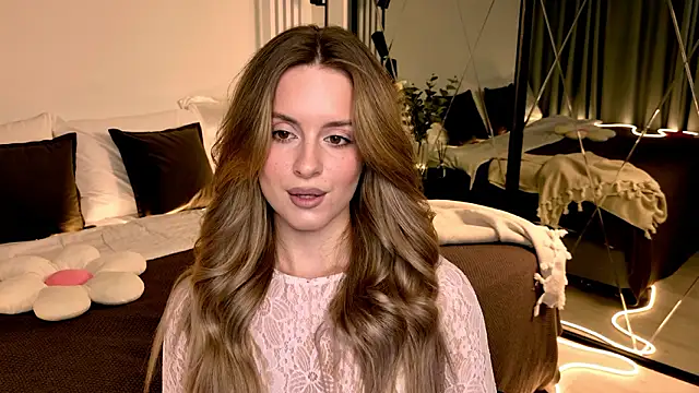 RozzitaBedberryのライブXXXチャット