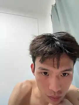 zzzzppp3 Chat XXX in diretta