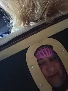 LianaJuのライブXXXチャット