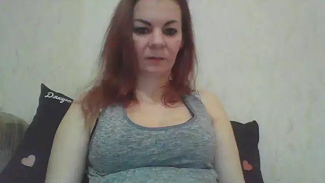 ElluaSmiilee: онлайн-секс-чат