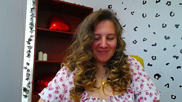 Nionelly 即時 XXX 聊天