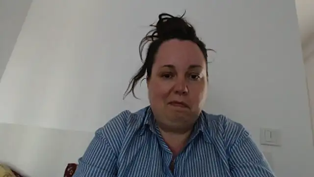 WendyRhoades 即時 XXX 聊天