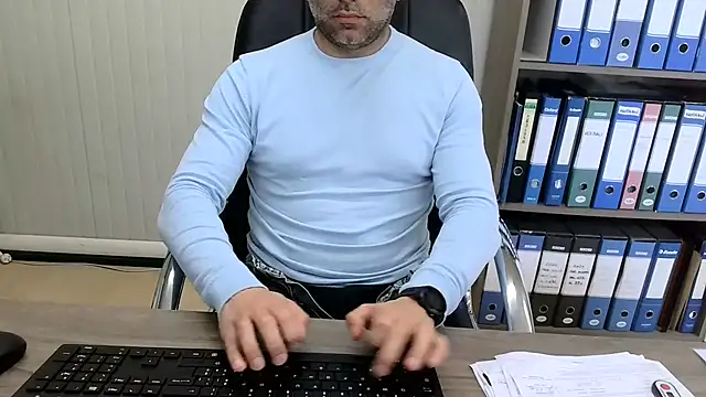 Evasionee Show in webcam