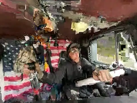 XMeF10 – Naživo XXX chat