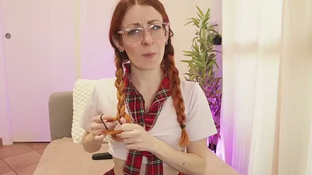 XXX chat uživo modela Luna_Riva