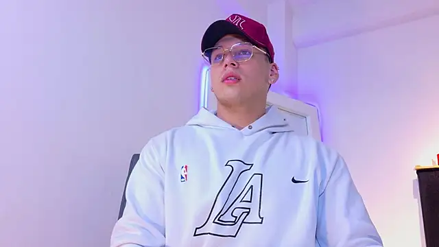 دردشة NIKLAS_BRAUNN01 الجنسية المباشرة