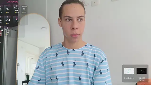 Pertunjukan Kamera Web grey___27