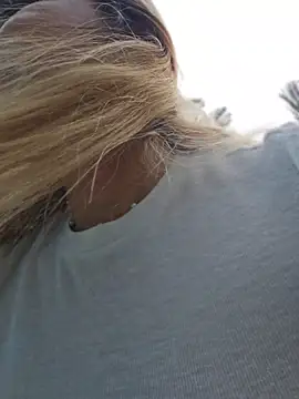 Pretty_roxxyy লাইভ XXX চ্যাট