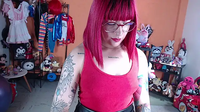 MissMiia2 live XXX chat