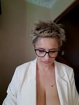 Chatroom XXX en direct de LunaBlaise