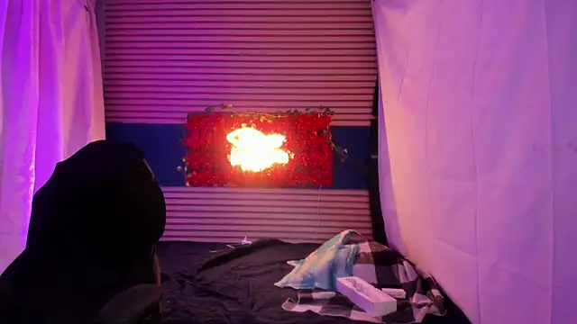 Chat +18 de rosse_2504 ao vivo