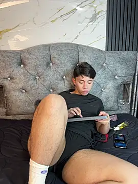 Noah_ledom: απευθείας συνομιλία ΧΧΧ