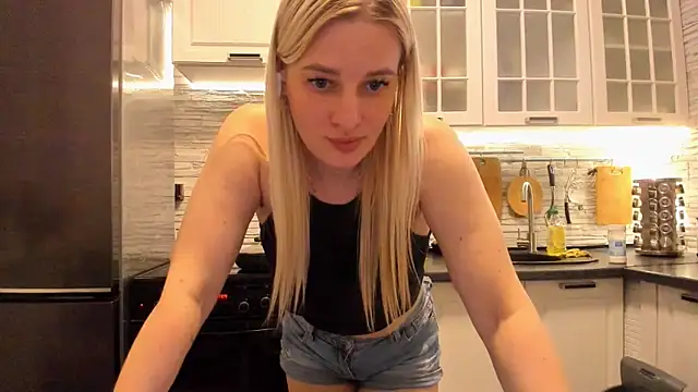 THE_GOLDEN_WOMAN Chat XXX in diretta