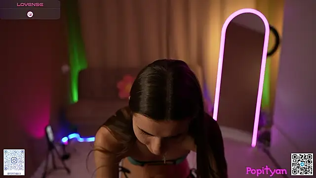 popityan1's Live XXX Chat