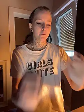 BlueVelvetBat420のライブXXXチャット