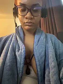 دردشة nickytheehawtie الجنسية المباشرة