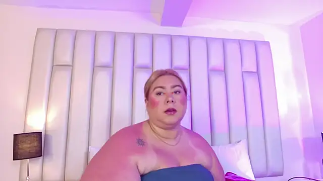 XXX chat uživo modela aandreaperez