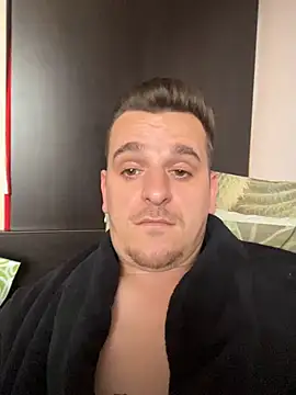 Huge_cock22cm: вебкам-шоу